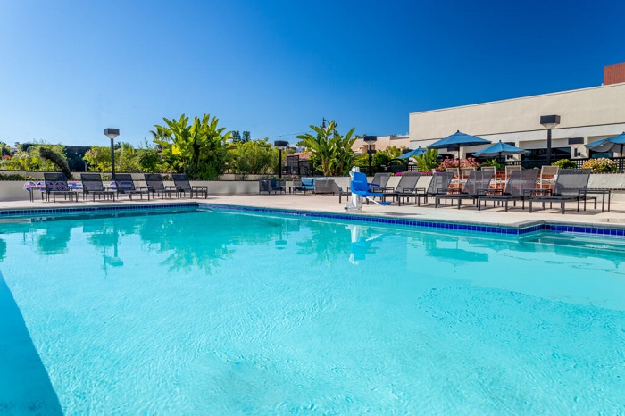 Pool side view at Crowne Plaza Los Angeles Harbor Hotel
